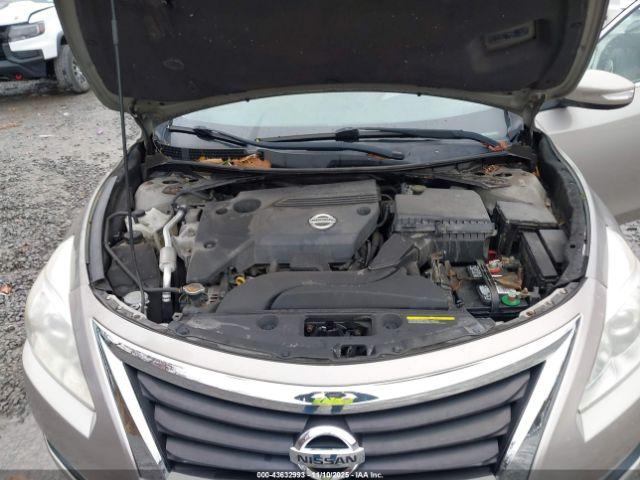 Nissan Altima 2.5 S Image 9