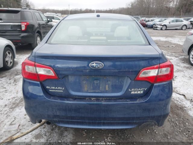 Subaru Legacy 2.5i Premium Image 9