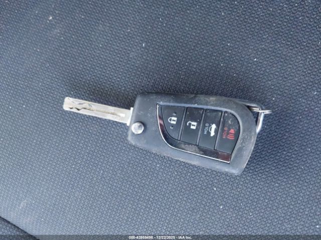 Toyota Corolla Le Image 17