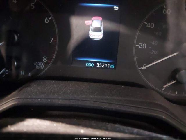 Toyota Corolla Le Image 13