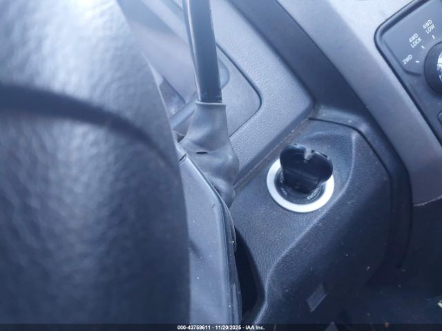 Ram 2500 Tradesman  4x4 8' Box Image 12