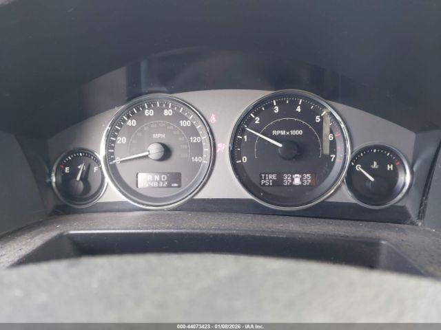 Jeep Commander Limited Image 8