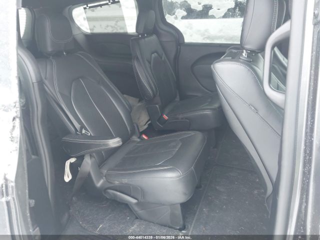 Chrysler Pacifica Touring L Awd Image 10